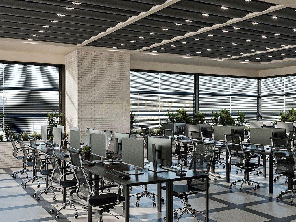 Modern Open-Space Environment 1000 m² on the Top Floor with a pool and Spectacular View!!!!