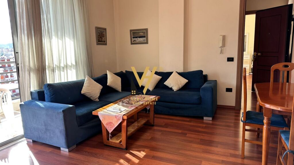 JEPET APARTAMENT 1+1 ME QERA TE PAZARI I RI 700 EURO