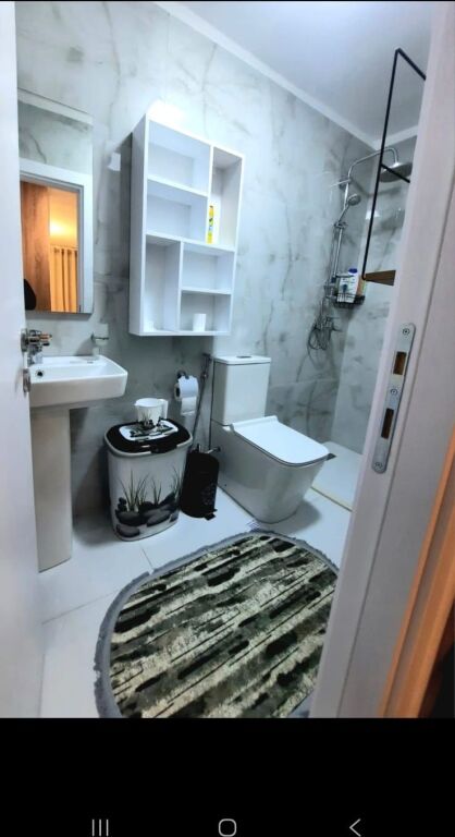 Shesim garsonier te Ali Demi