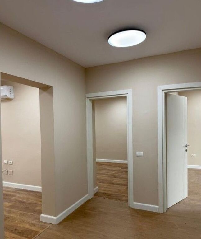 APARTAMENT 2+1 PER SHITJE PRANE PETRO NINIT!