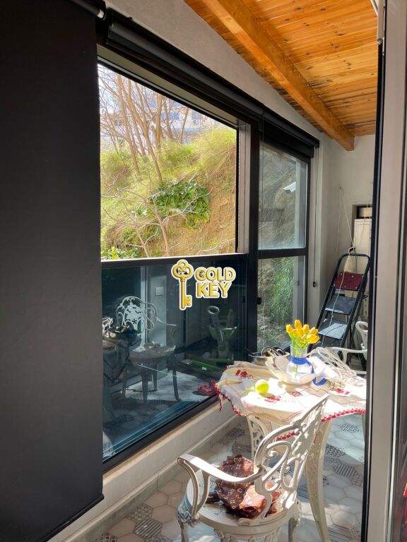 🏡 SHITET APARTAMENT 2+1+1 SALLON VEC +BALLKON MUNDESI PER 3+1 GJYKATA DURRES