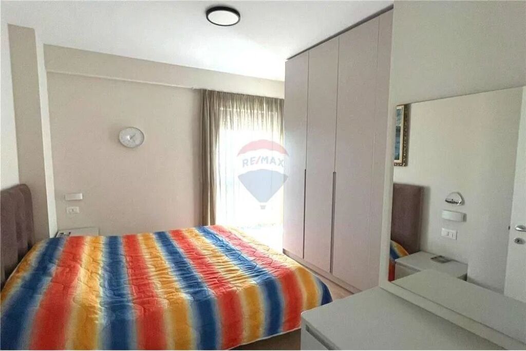 Apartament me qera 2+1+2 TE ISH EKSPOZITA