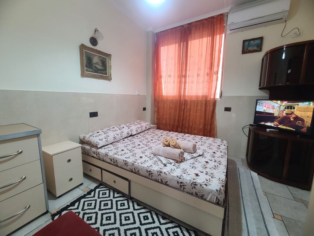 Super 1+1 al 2° piano vicino a concord center Completamente arredato con tutto e wifi