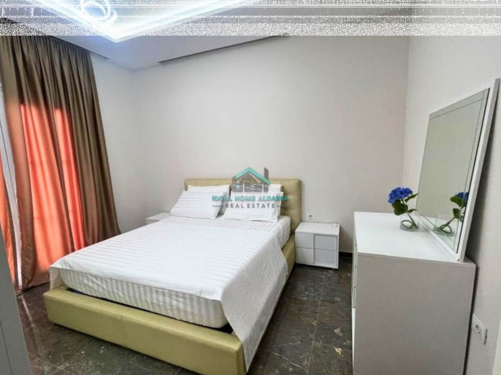 Jepet me Qera Penthouse Luksoze – Ish Kombinati, Vlore