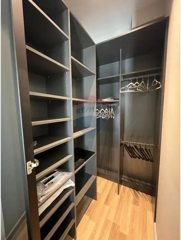 Apartment 1+1+ Parking space for rent on Elbasan Street, near Air Albania Stadium.