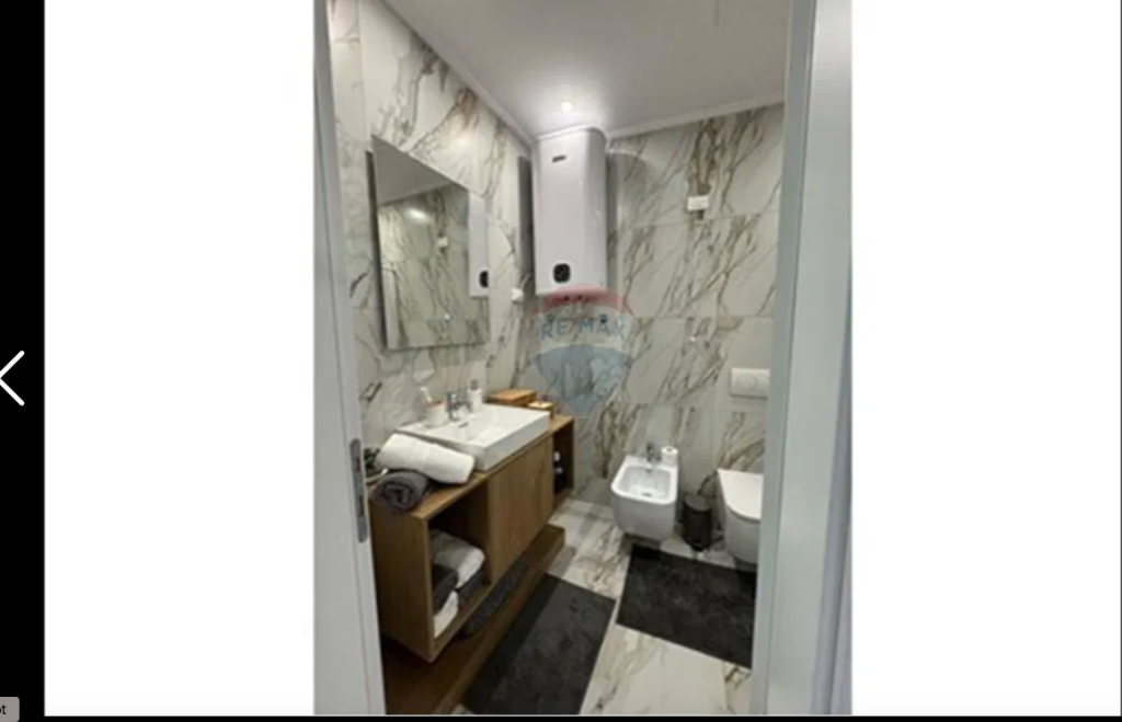 Apartament per shitje 2+1+2 tek Lake View