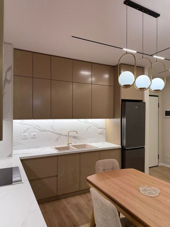 Super ap 1+1 a Laprake (vicino alla cupola)