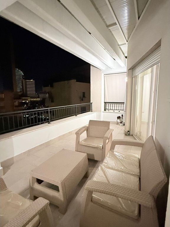 Apartament me Qera 2+1 tek Mine Peza prane Donika Center 1200€