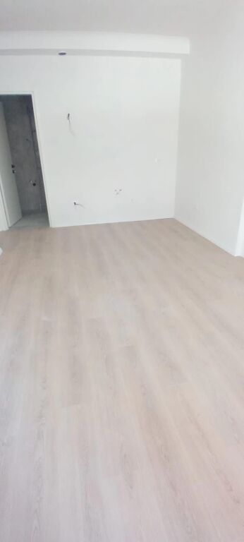 Jepet me qira 2+1+2 Fusha e Aviacionit 800€