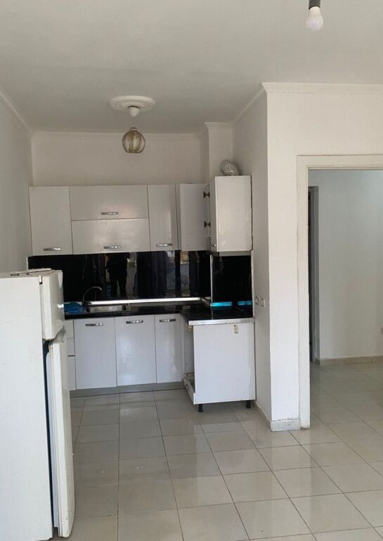 Apartament 2+1, për Shitje. Pallatete Cabej