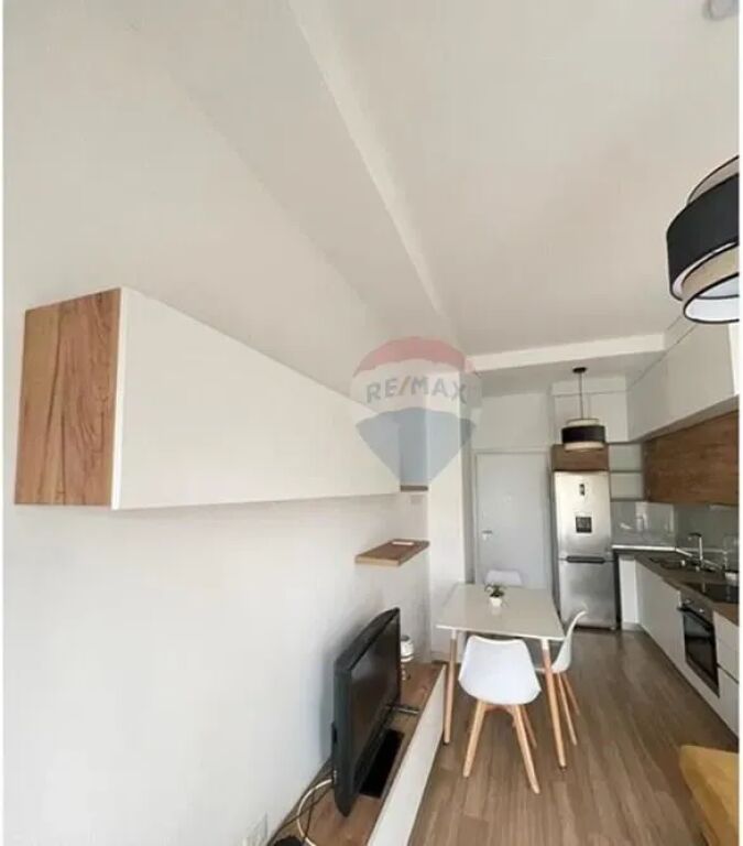 Apartament 1+1 me qera 21 Dhjetori Kontakti
