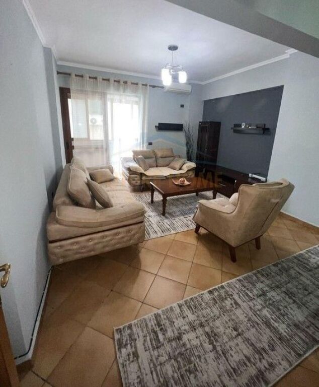 Qira, Apartament 1+1, 21 Dhjetori