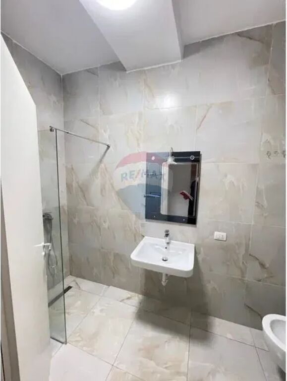 Apartament 1+1 me qera 21 Dhjetori Kontakti
