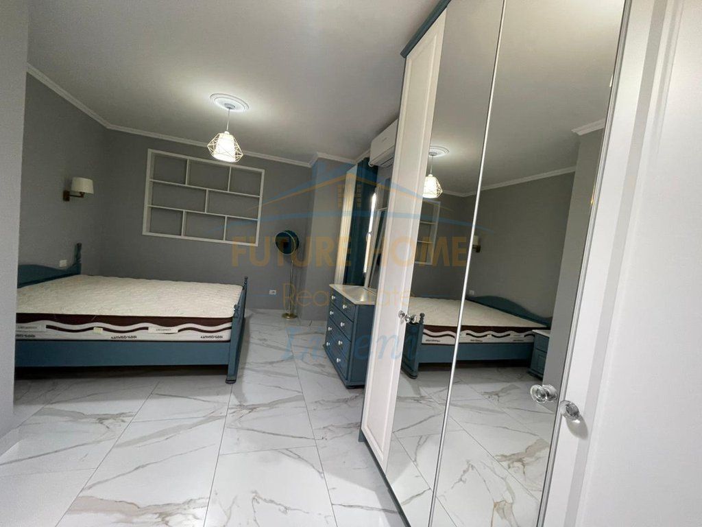 Rent, Apartment 2+1+2, Willson Square, Tirana.