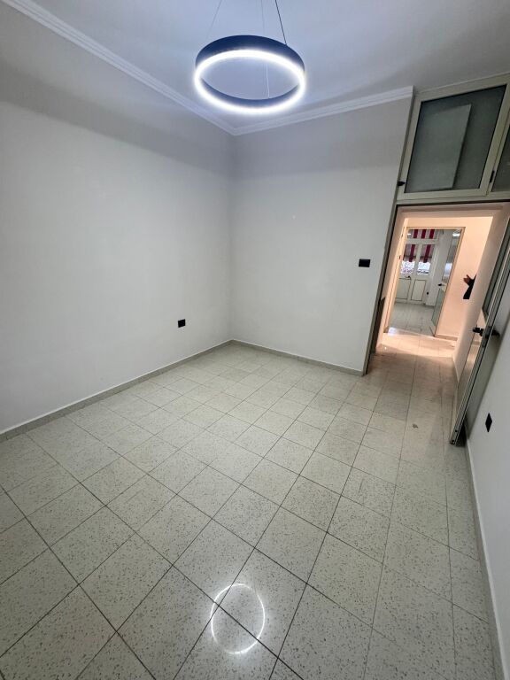 JEPET ME QERA APARTAMENT PER ZYRE 2+1 – SHALLVARE