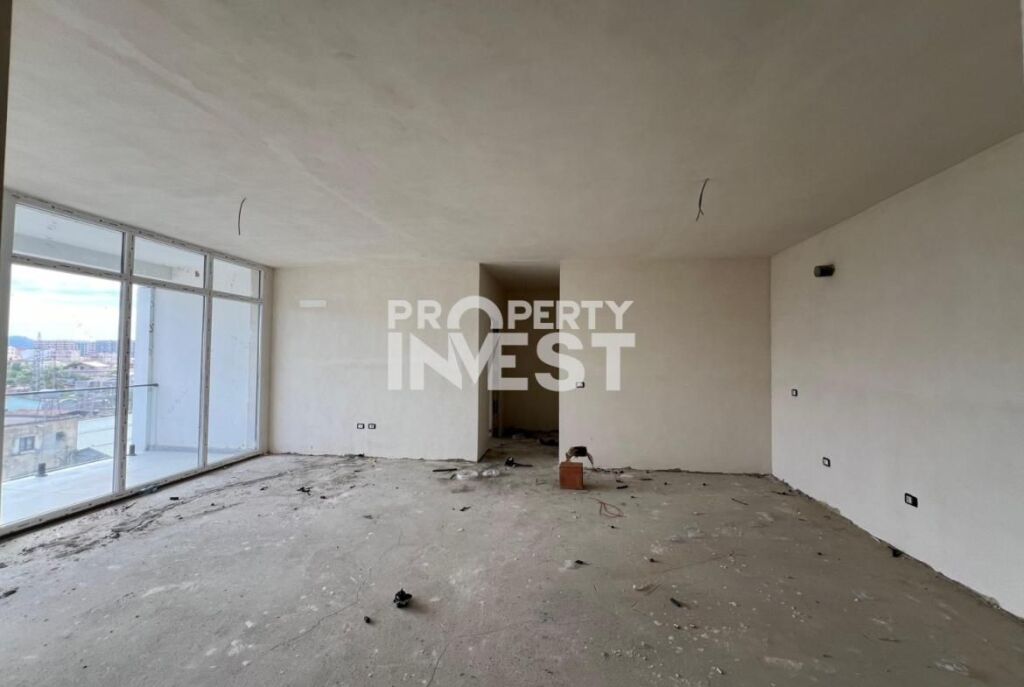 APARTAMENT 2+1+2 NE SHITJE, BULEVARDI I RI, BERMON.