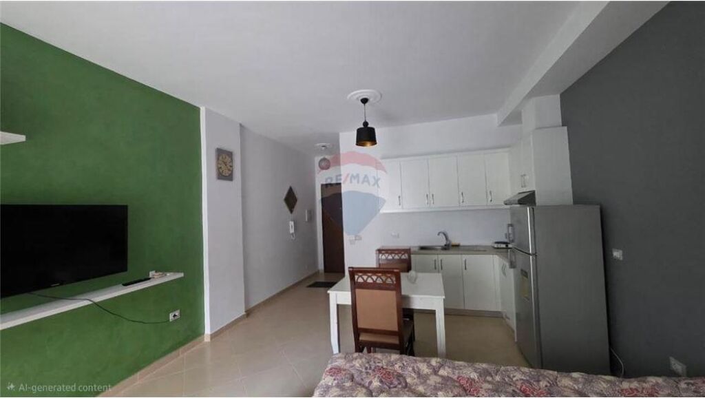 Garsoniere ne shitje , prane Marina Bay