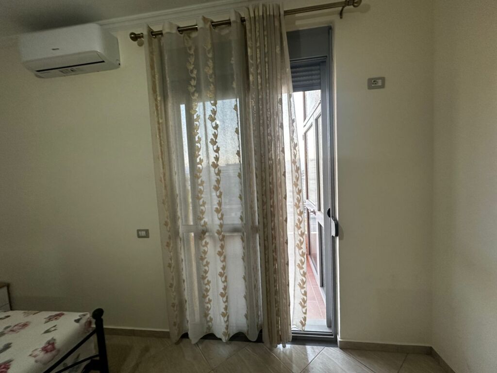 🏡 Apartament 2+1 me qira në Vlorë – Pranë Fjortes