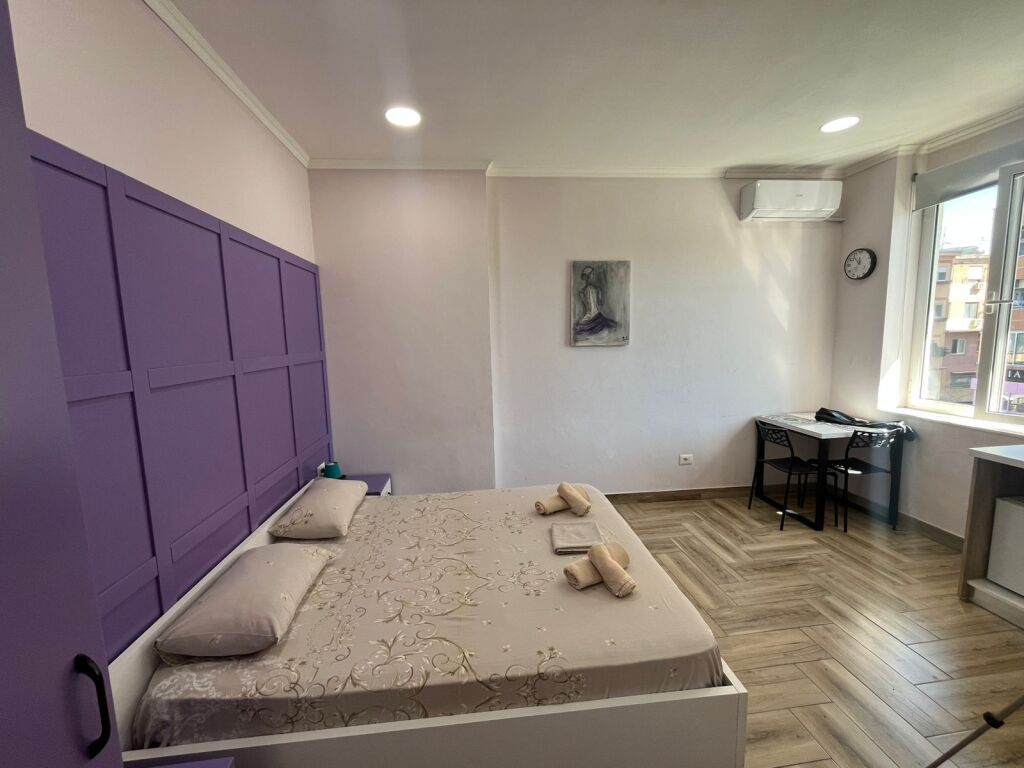 2 studio apartamente tek Stadiumi Dinamo per shitje
