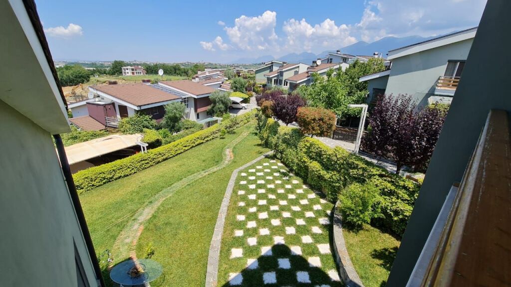 VILE LUKSOZE PER SHITJE TEK ZONA TEG