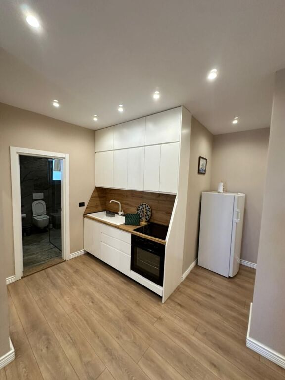 JEPET ME QERA APARTAMENT 1+1 RROTA E KUQE, PLAZH