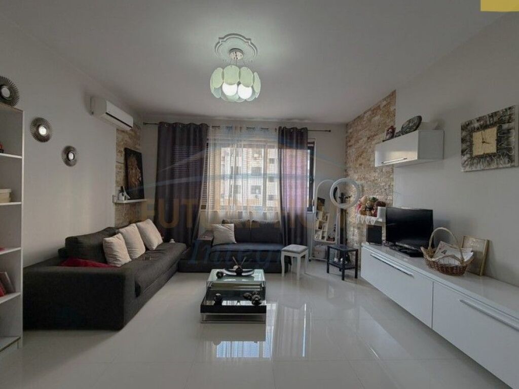 For sale, 1+1 Apartment, New Ring, Tirana.