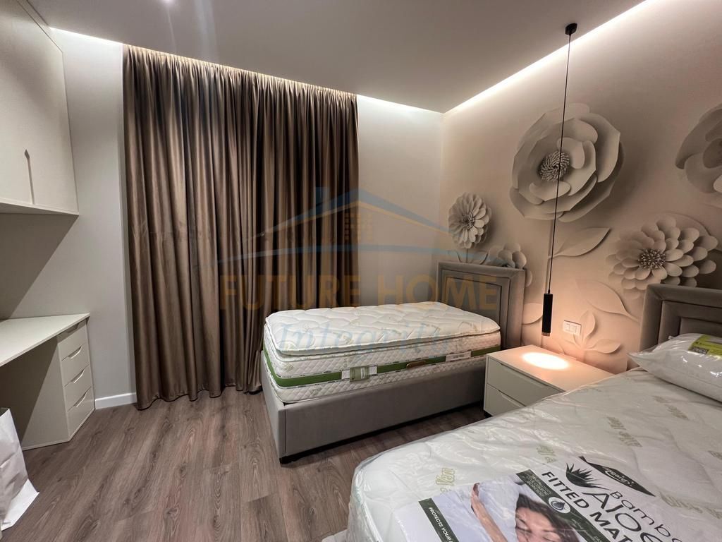 For sale, Apartment 2+1+2+Parking Space, Ali Demi, Tirana.