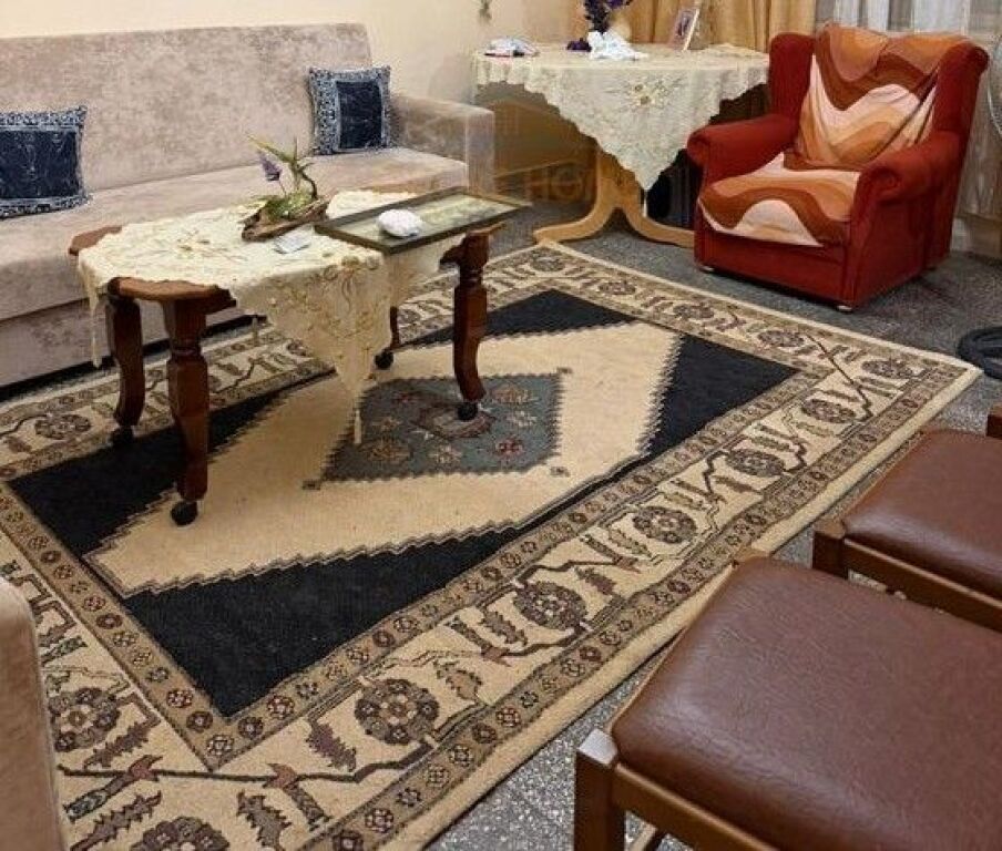 Apartament 1+1 me qira pranë Ish Parkut të Autobusëve