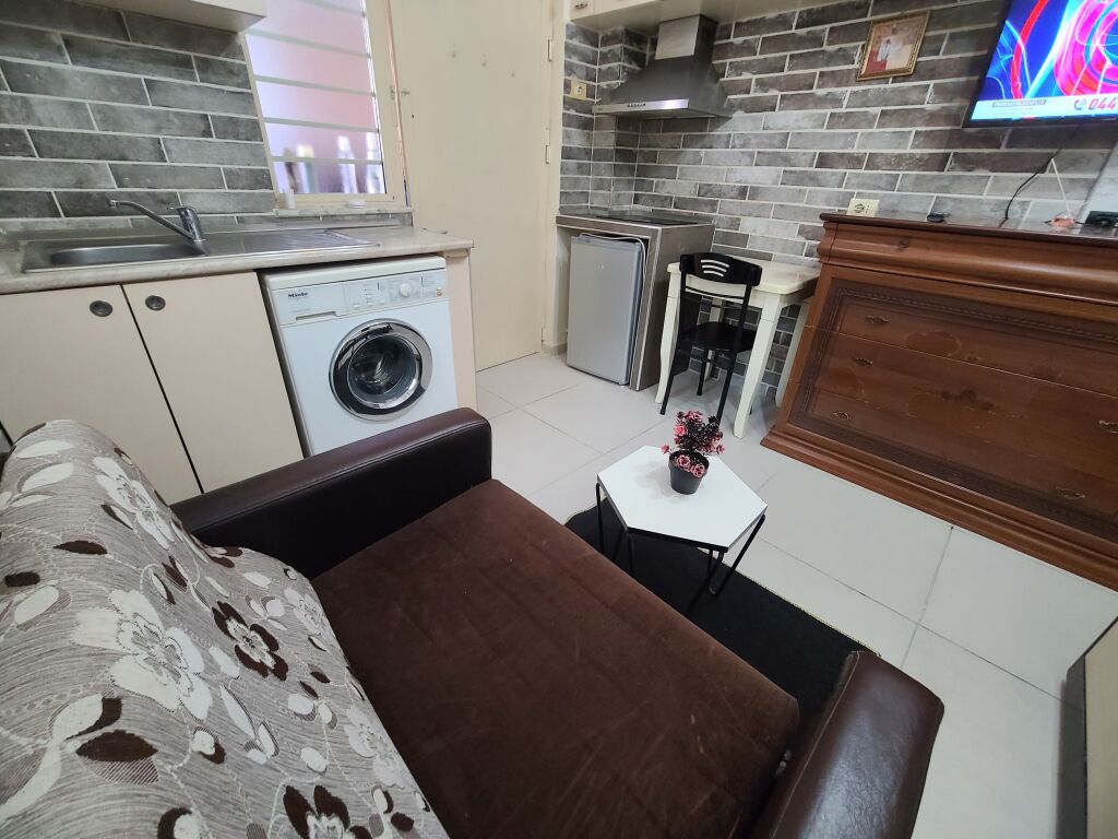 Place 5 min from the New Boulevard, furnished with everything and wifi