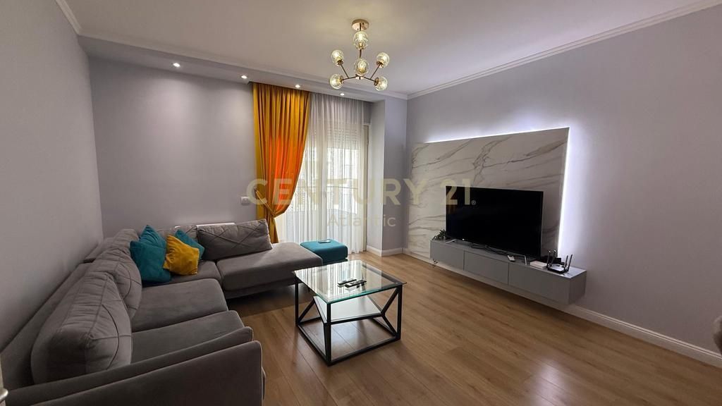 Apartament 1+1 Me Qira në Rruga e re e Portit, Durrës - 500€ | 71 m²