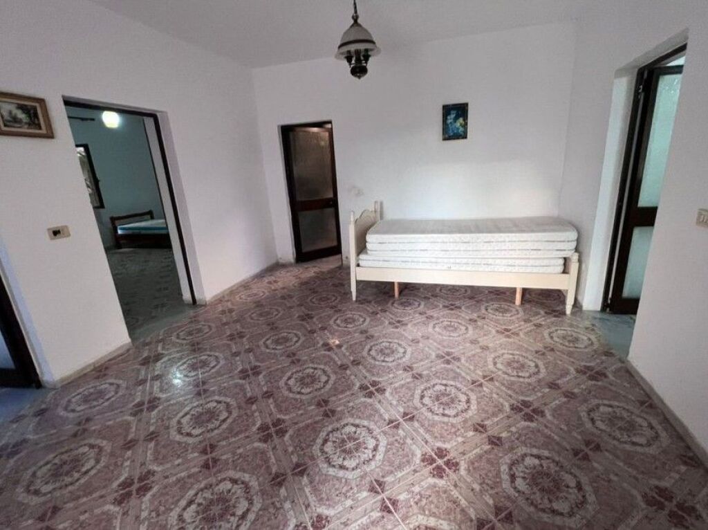 Qera, Apartament 2+1, post parkimi  Ish Parku i Autobuzave , Tirane.