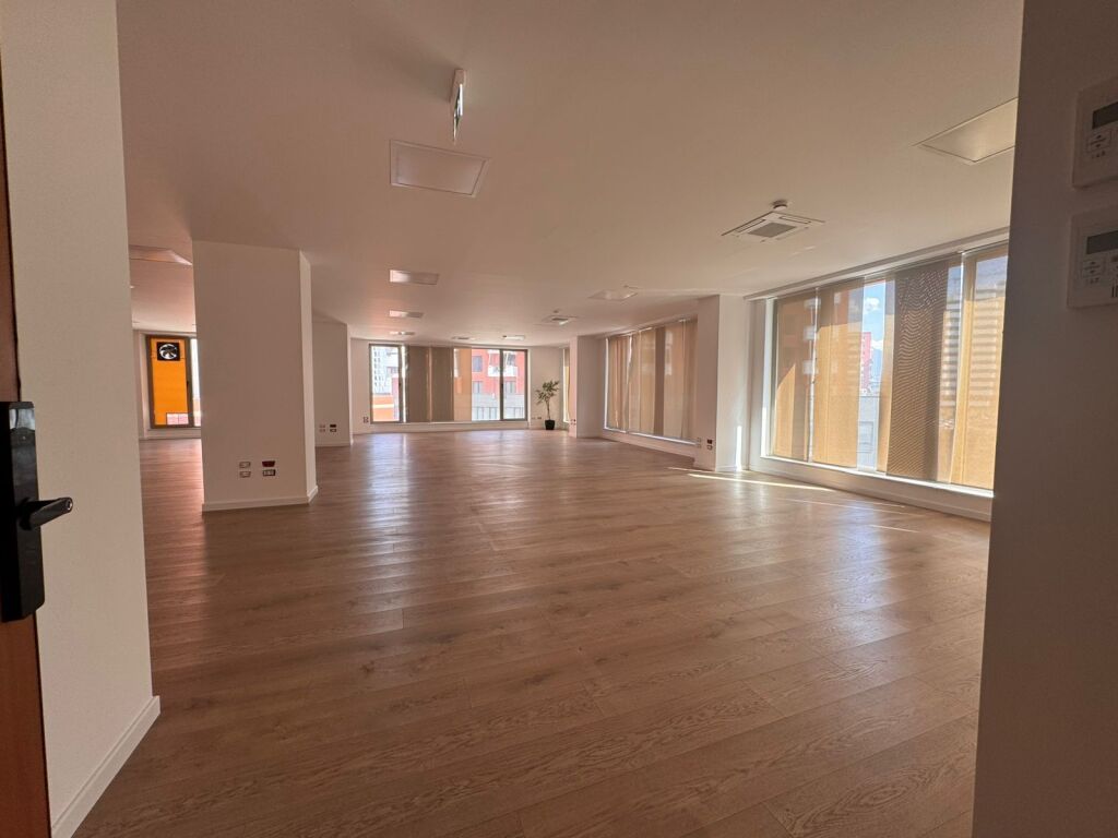 ✨Ufficio Premium in Affitto | 📍Hilton, Complesso Deliorgji