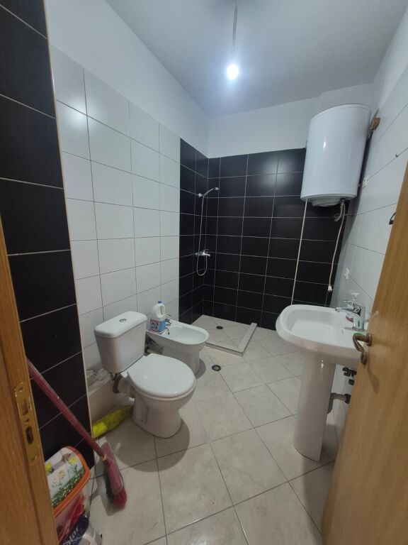 Shitet apartament 2+1+2 Astir Bulevard 155.000€