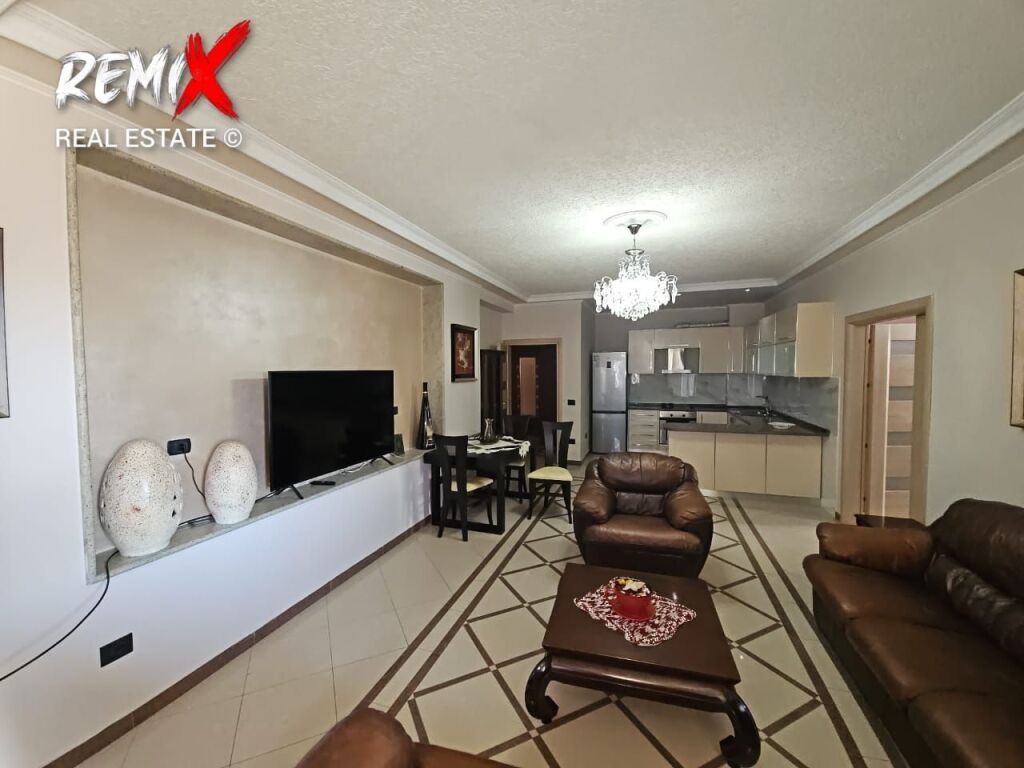 JEPET ME QERA  APARTAMENT 2+1+2 + DEPO  PRANE ISH URT