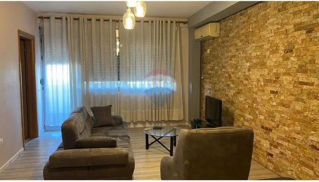 Apartament 2+1 me qira tek Rruga e Kavajes