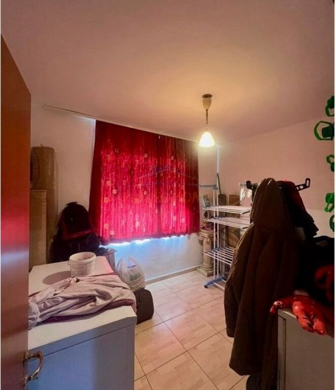 🏠 Vendesi 3+1 in "Karl Gega" – Posizione Eccellente &amp; Con Ipoteca! 📍