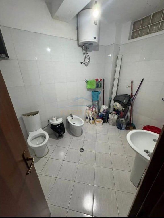Qera, Apartament 2+1+2, Rruga Teodor Keko, Astir