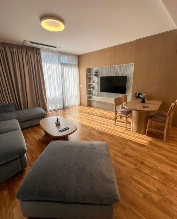 Apartament me qera