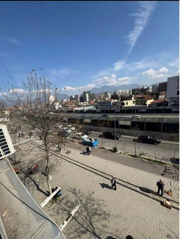 Qera, Apartament 2+1+2, Rruga Teodor Keko, Astir