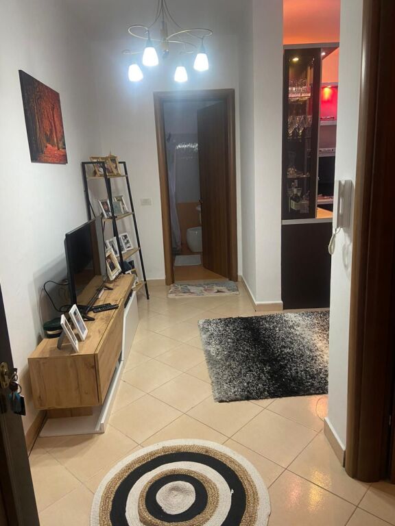JEPET ME QERA APARTAMENT 1+1 SHKEMB KAVAJE