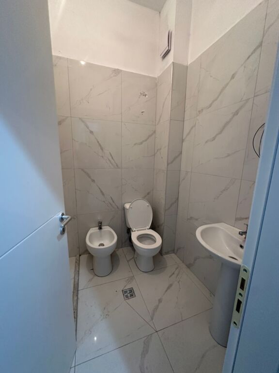 APARTAMENT ME QERA 2+1