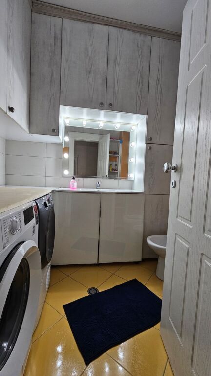 Apartament 2+1+2 per Shitje tek Lagja 6, Ish Rajoni i Policisë, Durres.