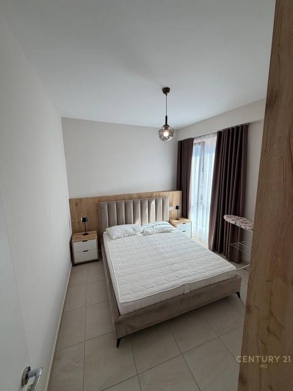 Affittasi appartamento 1+1 con posto auto in via Besim Imami