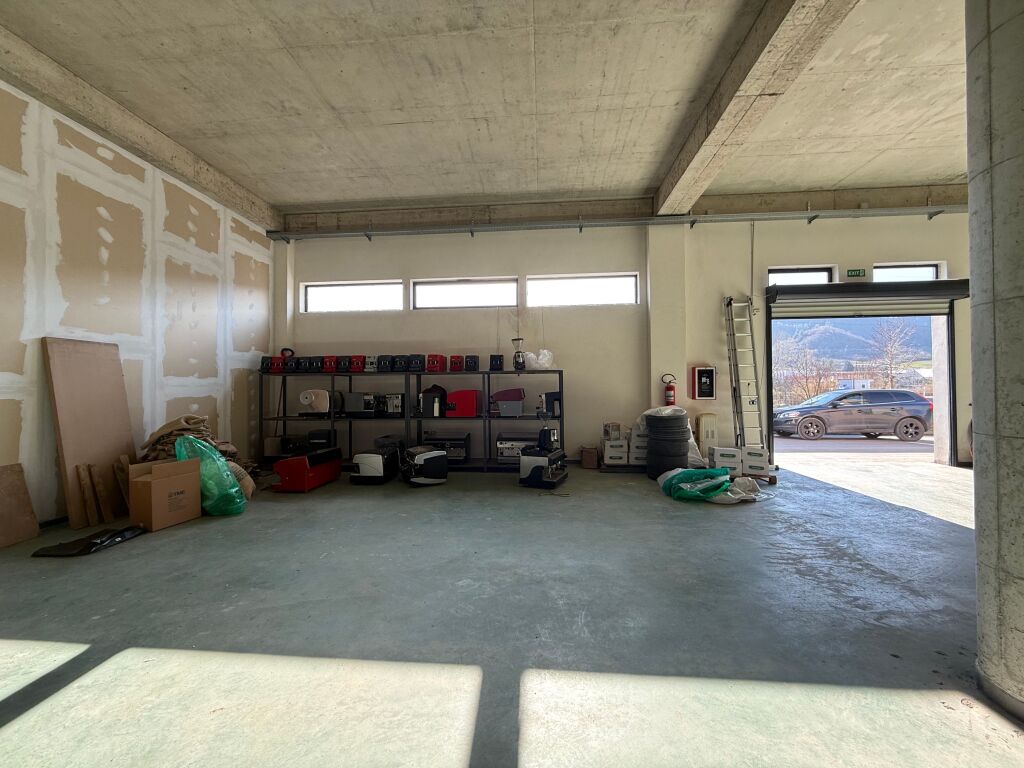 In Affitto - Magazzino - Prush, Tirana