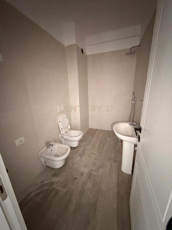 "Splash Color" Appartamento 1+1 in vendita a Paskuqan, Tirana - 90.000€ | 69,43 m² 90.000 € Sup. Totale  69m2