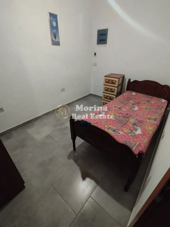 Rent | Private house 2 + 1 | Kodra E. Priftit | 350 €/month