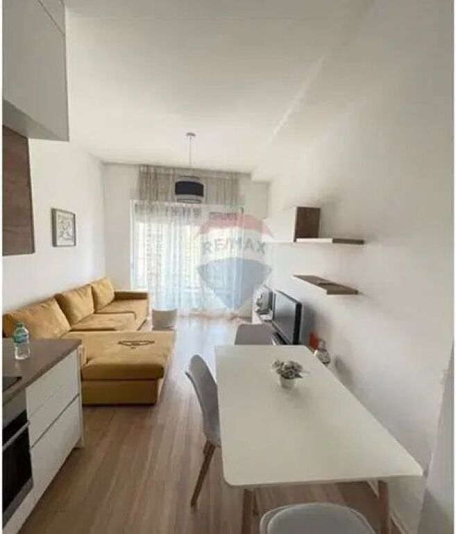 Apartament 1+1 me qera 21 Dhjetori Kontakti
