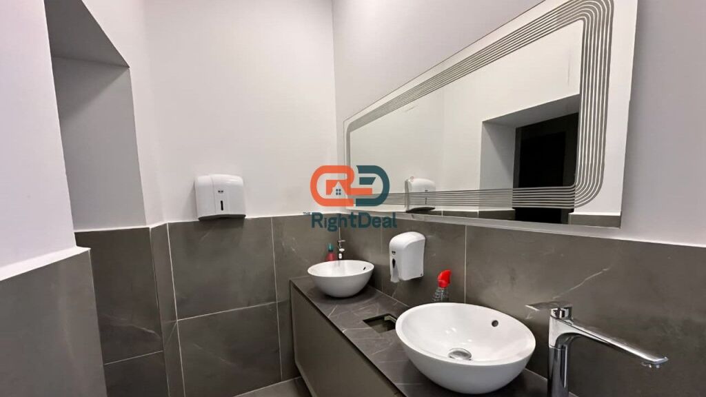 Prane Sheshit Wilson, Jepet Me Qira Ambient Per Zyra !!