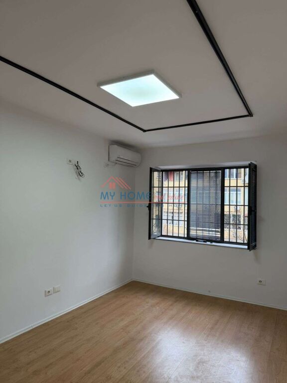 Zyre me Qira Qender Tirane