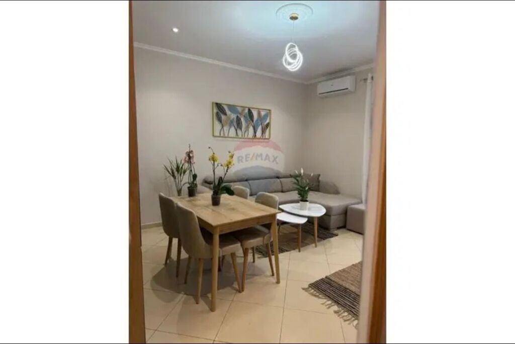 1+1 apartment for rent on Kavaja Street!